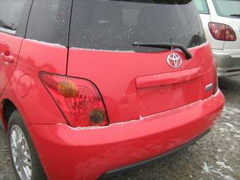 2002 Toyota ist