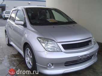 2002 Toyota ist