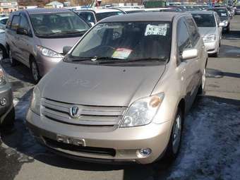 2002 Toyota ist
