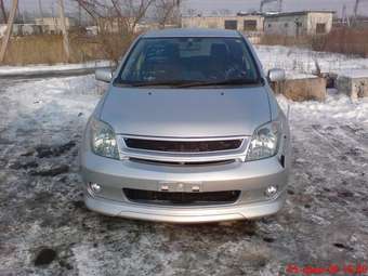 2002 Toyota ist