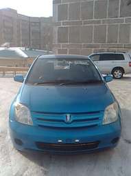 2002 Toyota ist