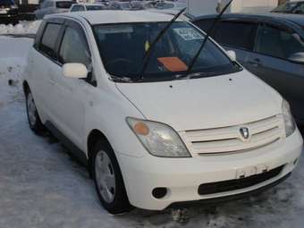 2002 Toyota ist