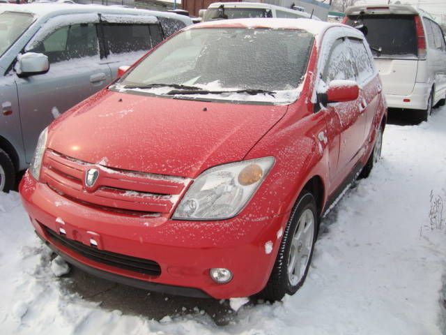 2002 Toyota ist