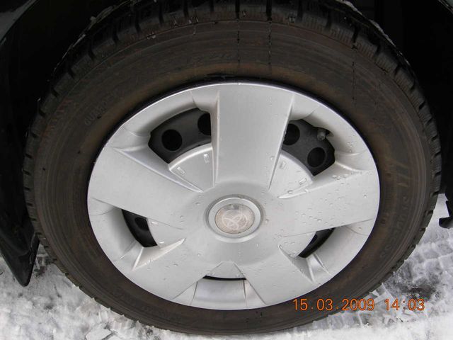 2002 Toyota ist