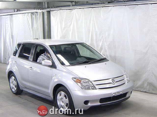 2002 Toyota ist