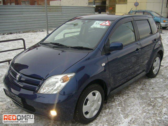 2002 Toyota ist