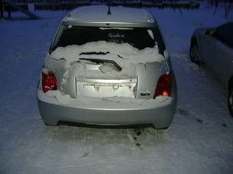 2002 Toyota ist