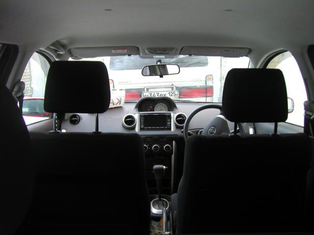2002 Toyota ist