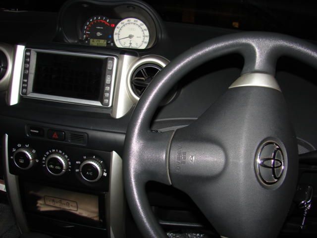 2002 Toyota ist