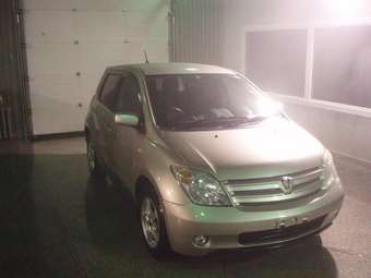2002 Toyota ist