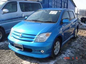 2002 Toyota ist