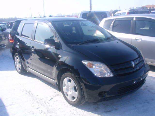 2002 Toyota ist