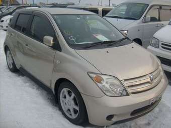 2002 Toyota ist