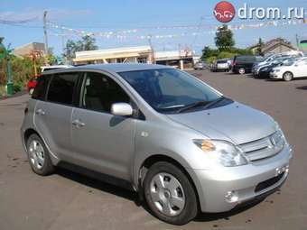 2002 Toyota ist
