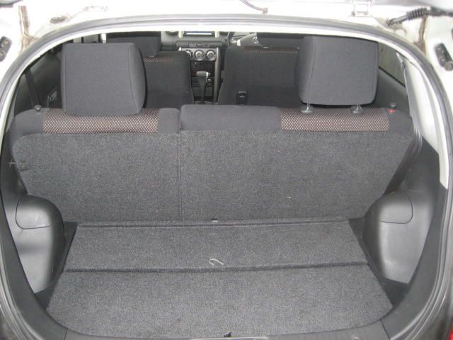 2002 Toyota ist