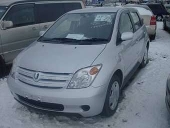2002 Toyota ist