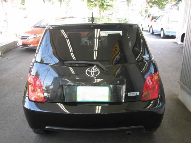 2002 Toyota ist