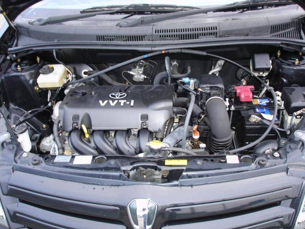 2002 Toyota ist