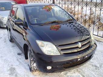 2002 Toyota ist