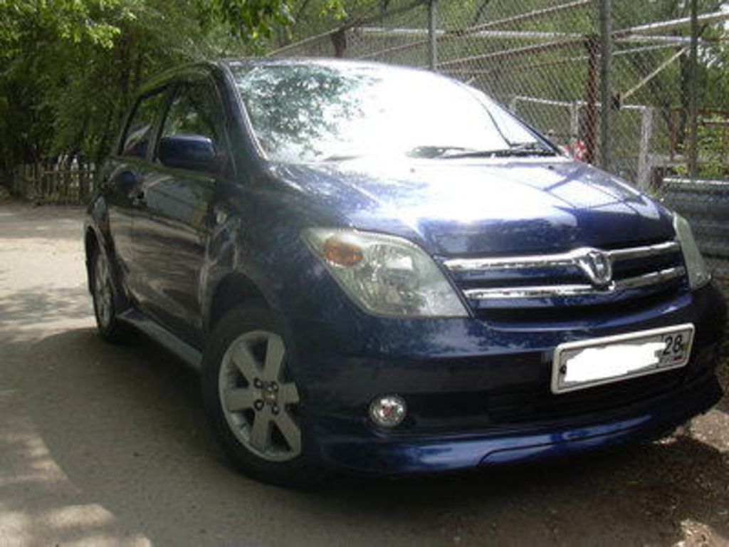 2002 Toyota ist