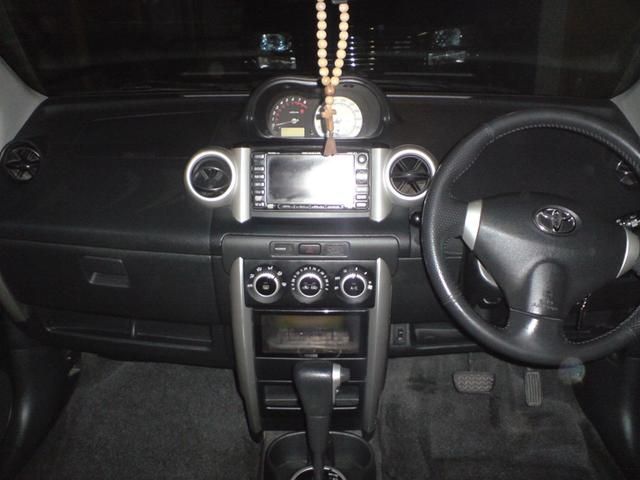 2002 Toyota ist