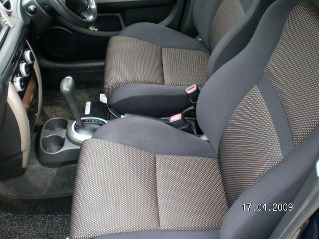 2002 Toyota ist