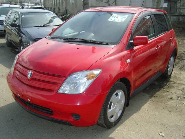 2002 Toyota ist
