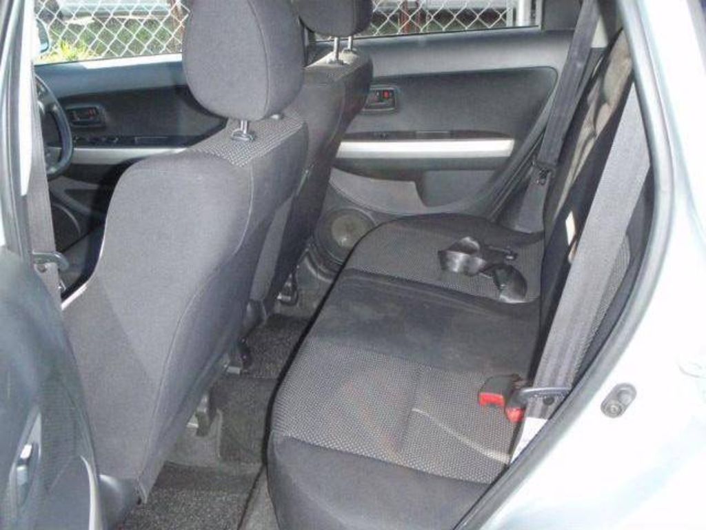 2002 Toyota ist