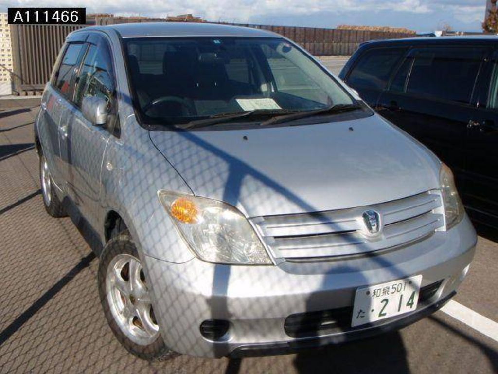 2002 Toyota ist