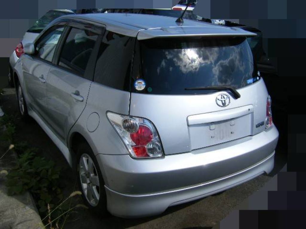 2002 Toyota ist