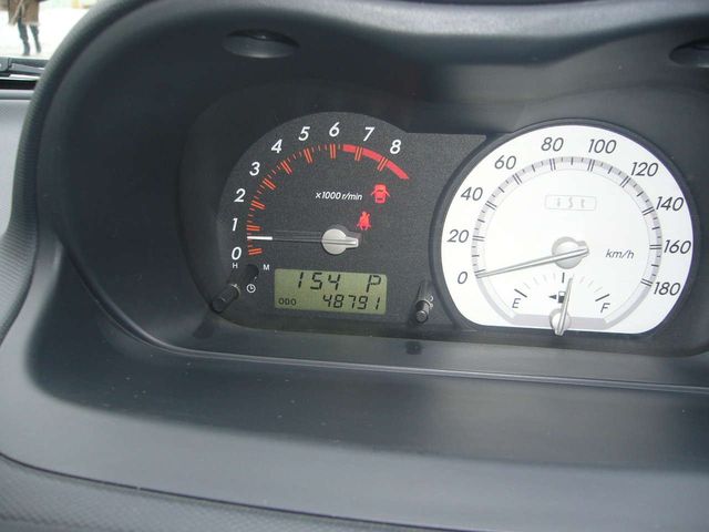 2002 Toyota ist