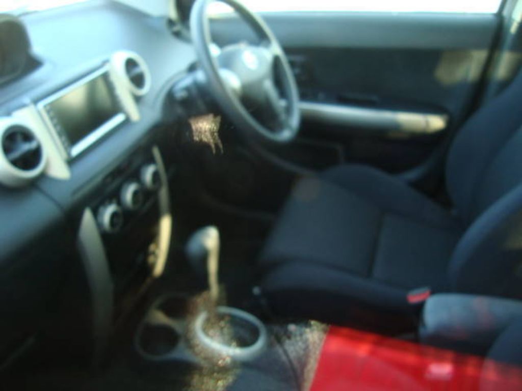2002 Toyota ist