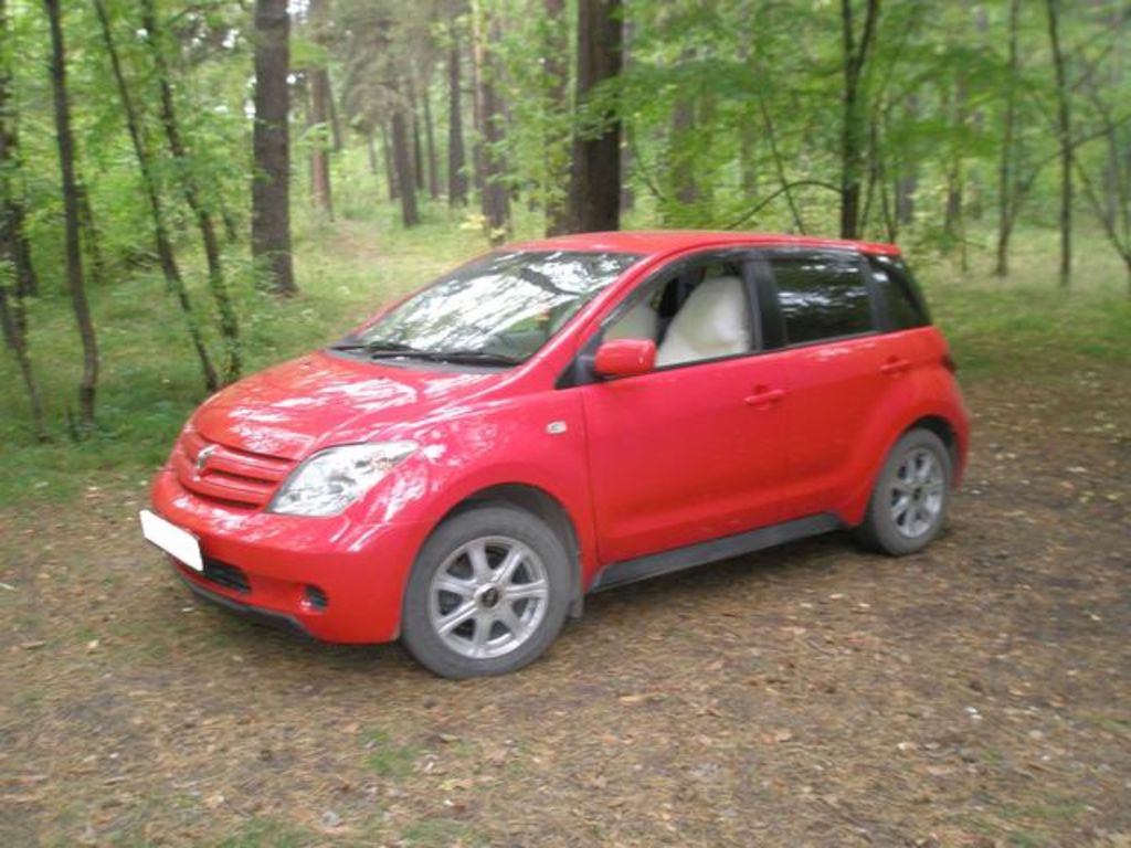 2002 Toyota ist