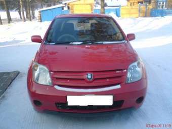 2002 Toyota ist