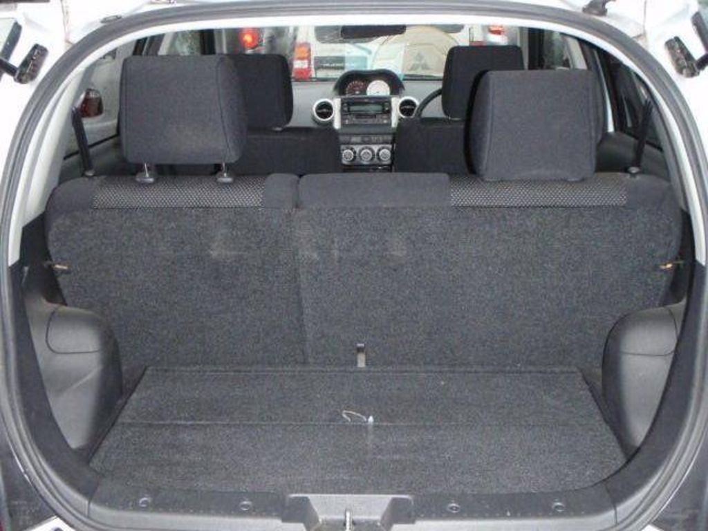 2002 Toyota ist