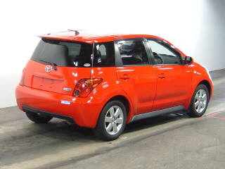 2002 Toyota ist Pics