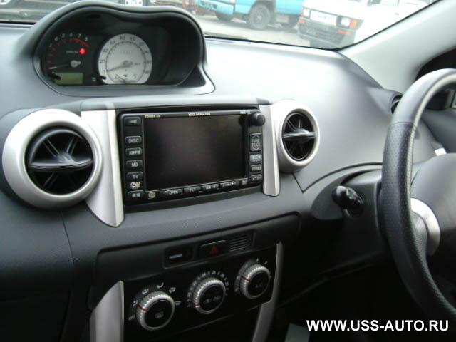 2002 Toyota ist Wallpapers