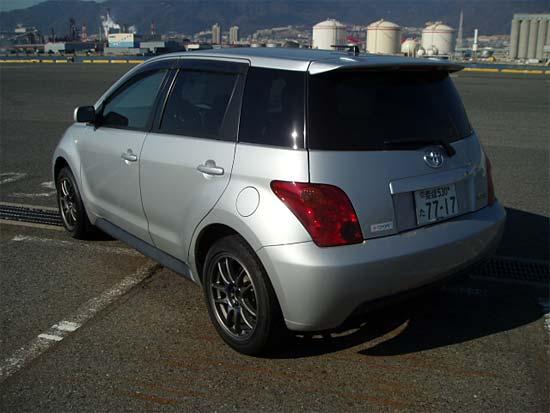 2002 Toyota ist Pics