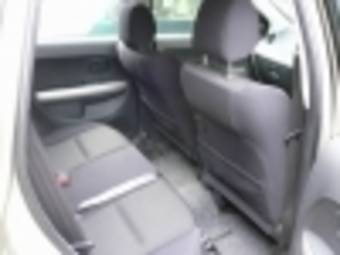 2002 Toyota ist Pictures