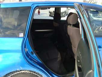 2002 Toyota ist Photos