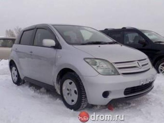 2002 Toyota ist