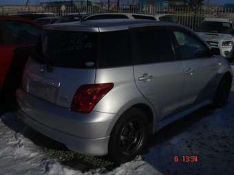 2002 Toyota ist Pics