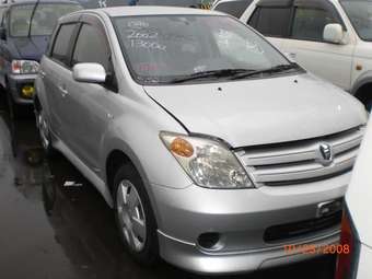 2002 Toyota ist Pictures