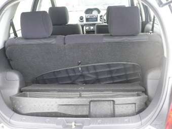 2002 Toyota ist Pictures