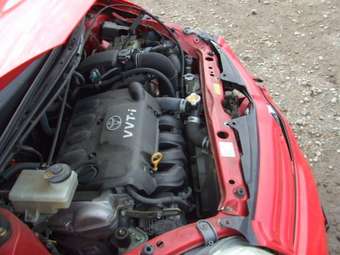 2002 Toyota ist Pics