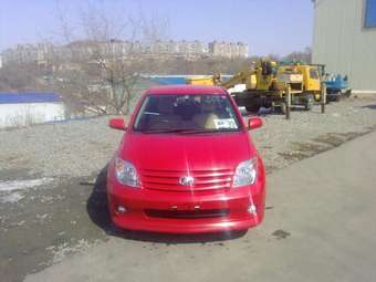 2002 Toyota ist Pictures