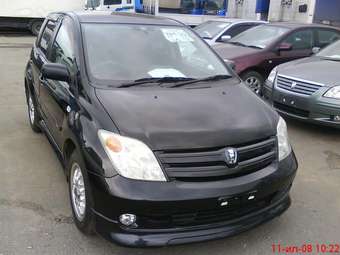 2002 Toyota ist Pics