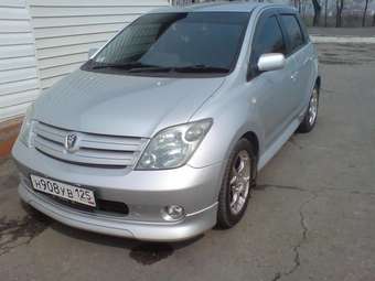 2002 Toyota ist Pictures
