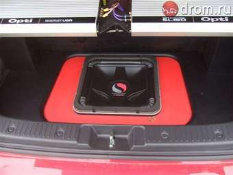 2002 Toyota ist Photos