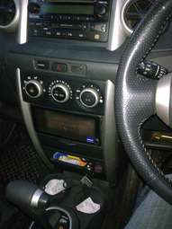 2002 Toyota ist Pictures
